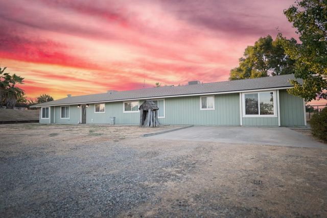 35385 John Albert Drive, Madera, CA 93636