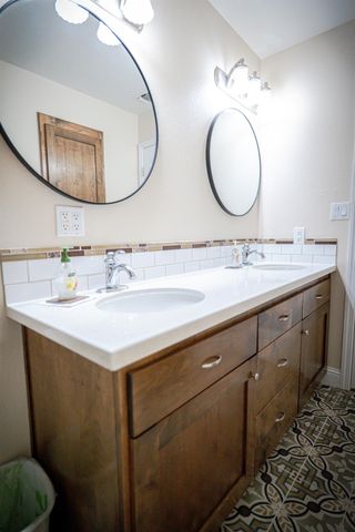 35385 John Albert Drive, Madera, CA 93636
