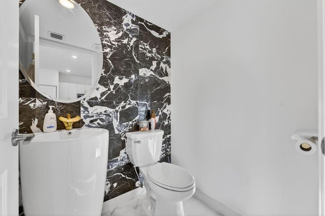 4668 NW 120th Way, Coral Springs, FL 33076