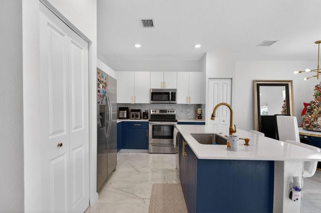 4668 NW 120th Way, Coral Springs, FL 33076