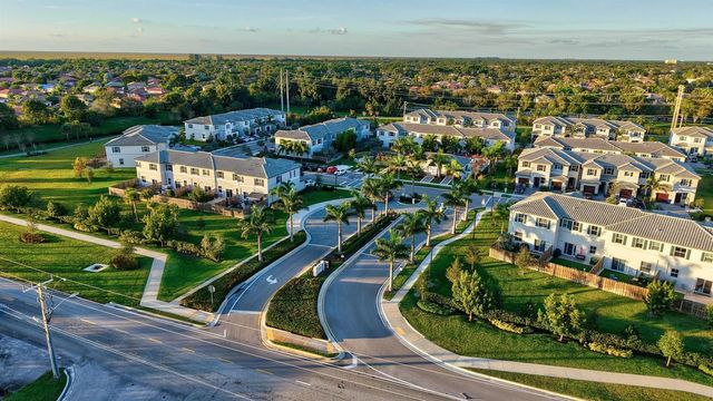 4668 NW 120th Way, Coral Springs, FL 33076