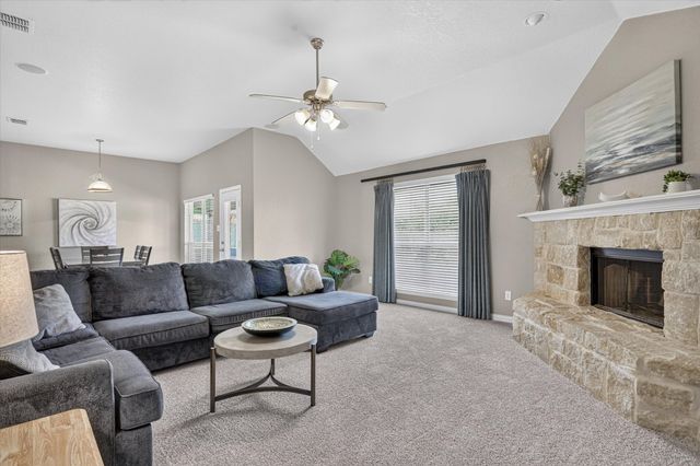 6829 Cheatham Drive, Watauga, TX 76148