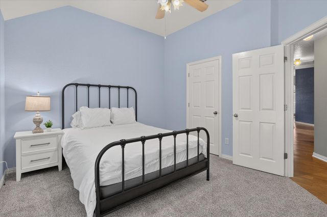 6829 Cheatham Drive, Watauga, TX 76148