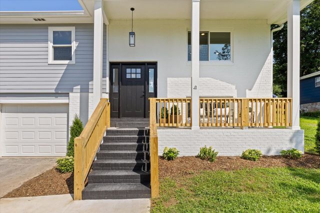 6905 Creeklands Lane, Hixson, TN 37343