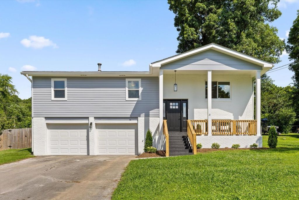 6905 Creeklands Lane, Hixson, TN 37343