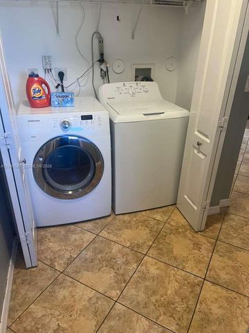 2825 SW 127th Way, Miramar, FL 33027