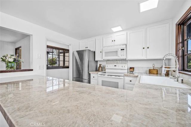 329 Aster, Laguna Beach, CA 92651