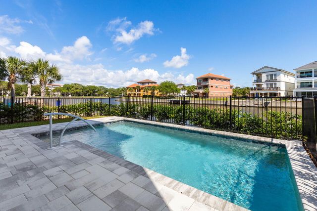 18 Spinaker Circle, Palm Coast, FL 32137
