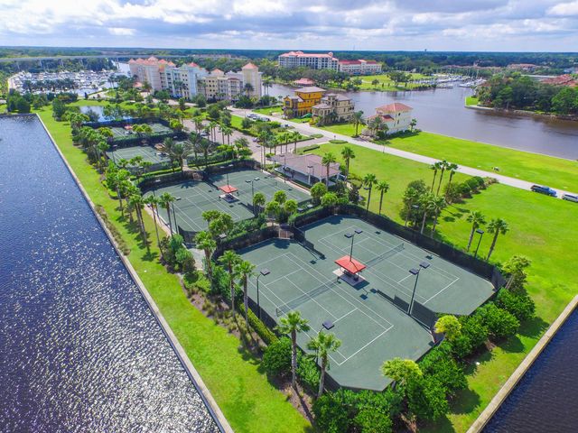 18 Spinaker Circle, Palm Coast, FL 32137