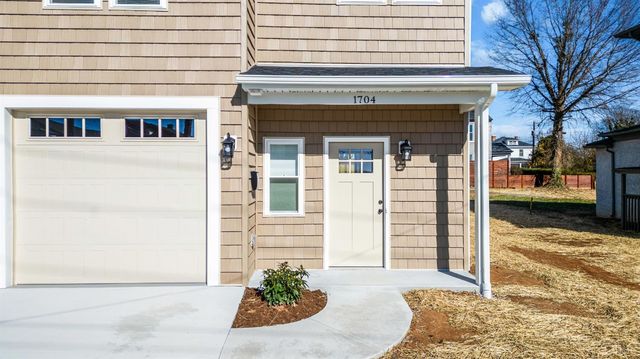 1704 Bedford Avenue, Lynchburg, VA 24504