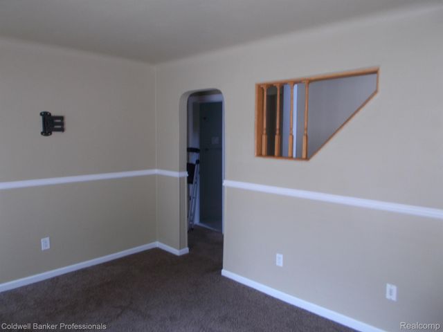 2205 E 10 MILE Road, Royal Oak, MI 48067