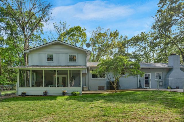 141 Bluegrass Pkwy, Lebanon, TN 37090