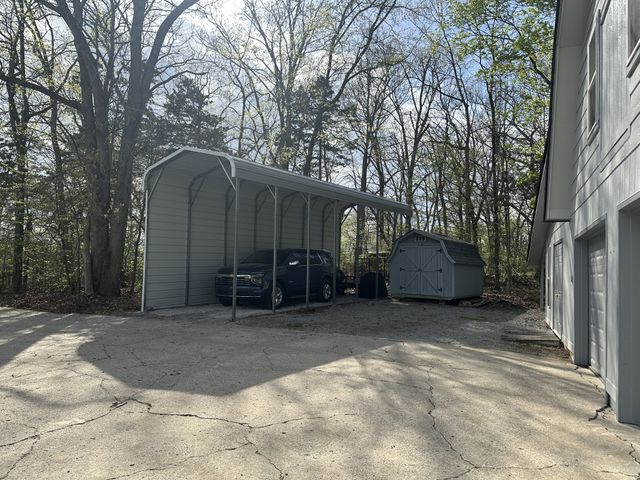 141 Bluegrass Pkwy, Lebanon, TN 37090