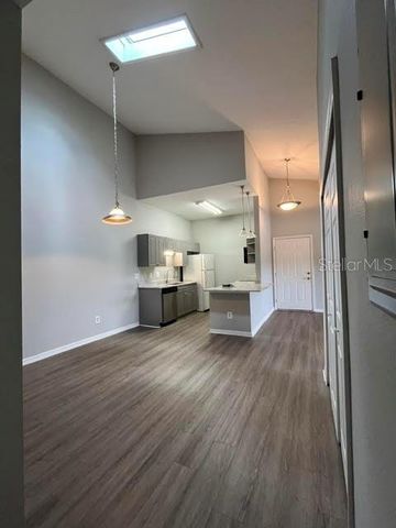 145 N PEARL LAKE CAUSEWAY 204, Altamonte Springs, FL 32714