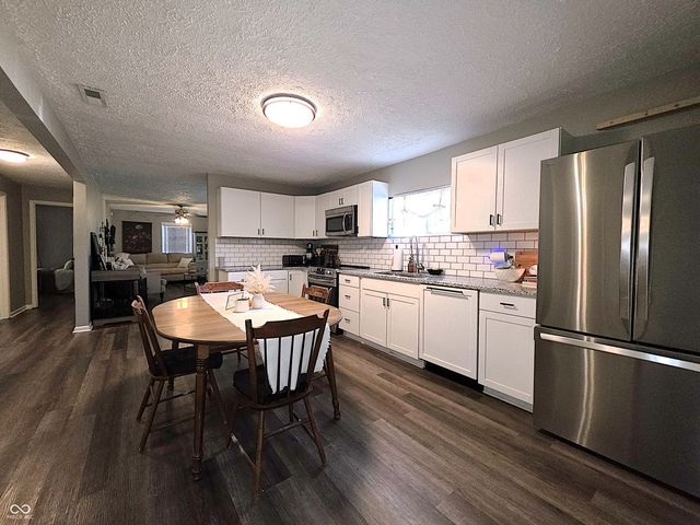 5755 E State Road 144, Mooresville, IN 46158