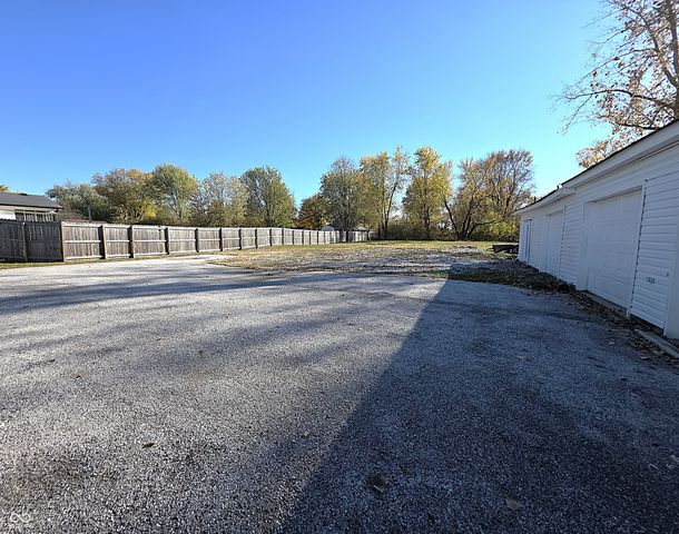 5755 E State Road 144, Mooresville, IN 46158