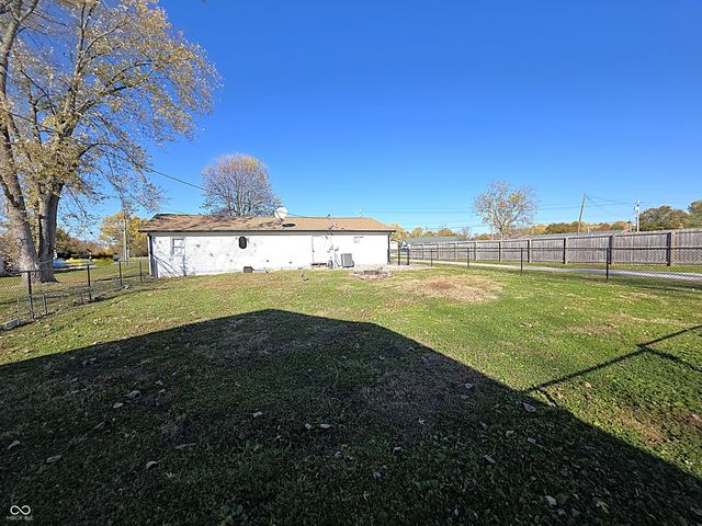 5755 E State Road 144, Mooresville, IN 46158