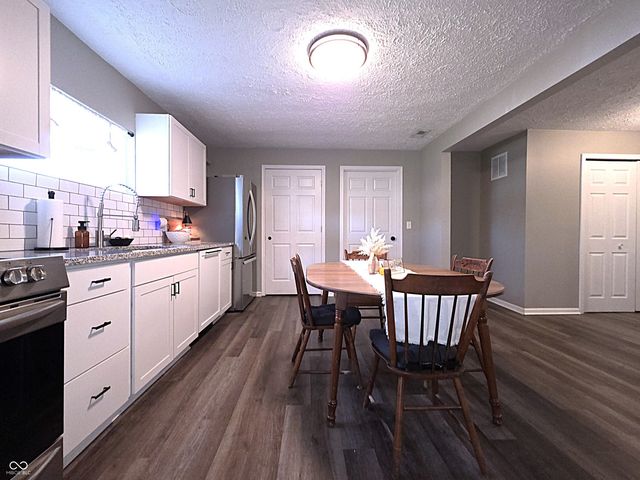 5755 E State Road 144, Mooresville, IN 46158