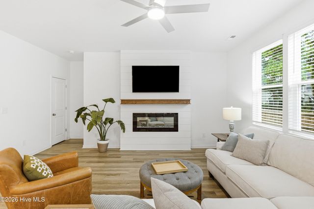 3642 Old Titanium Court, Wilmington, NC 28412