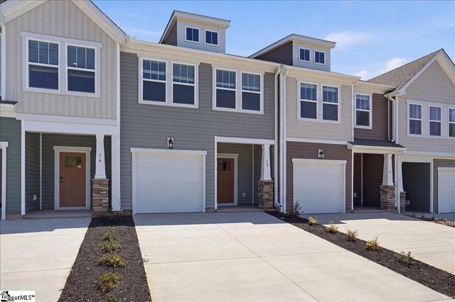 12 Shoemaker Road, Greenville, SC 29617