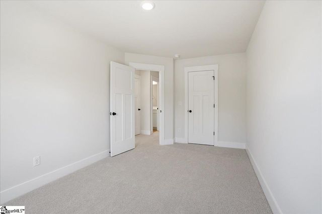12 Shoemaker Road, Greenville, SC 29617