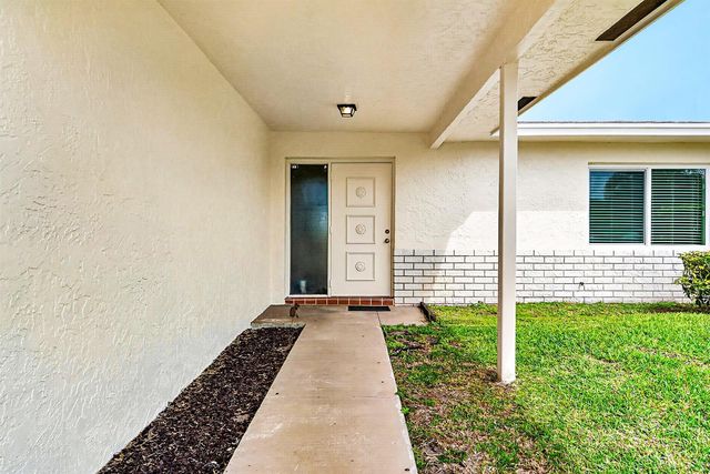 6061 Stanley Lane, Delray Beach, FL 33484