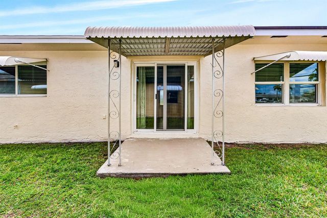 6061 Stanley Lane, Delray Beach, FL 33484