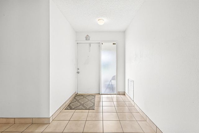 6061 Stanley Lane, Delray Beach, FL 33484