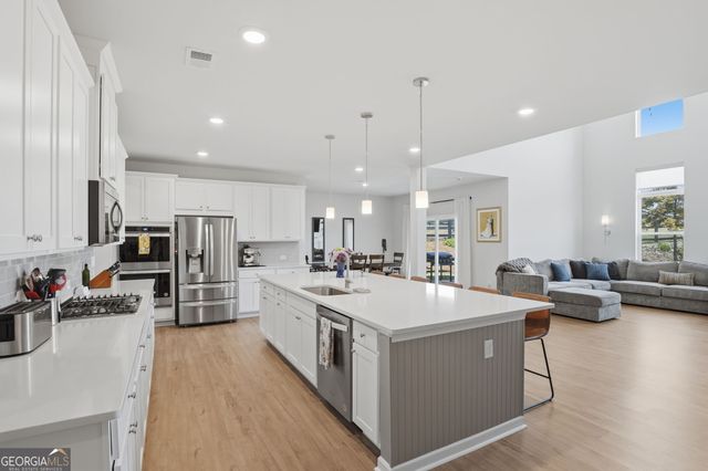 195 Carmichael Drive, Canton, GA 30115