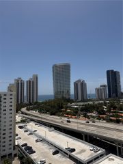 19390 Collins Avenue PH6, Sunny Isles Beach, FL 33160