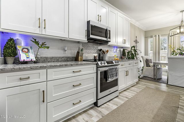 27 Forrest View Drive, Carriere, MS 39426