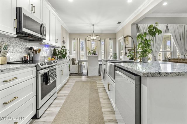 27 Forrest View Drive, Carriere, MS 39426