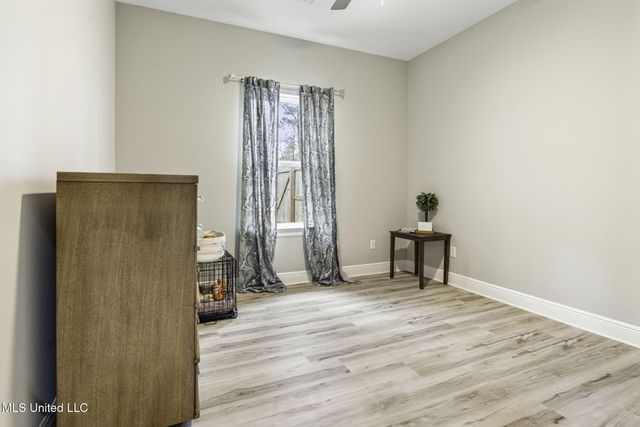 27 Forrest View Drive, Carriere, MS 39426