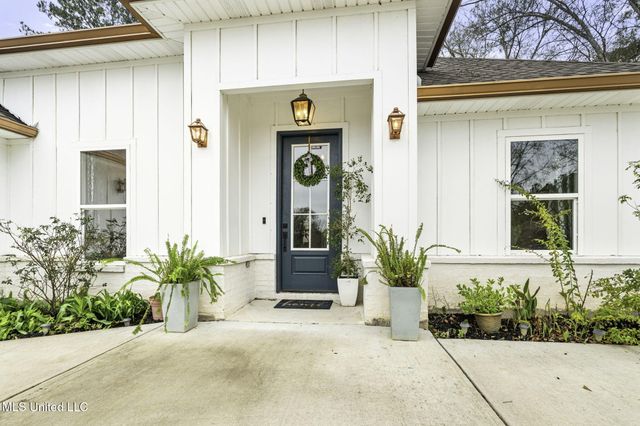 27 Forrest View Drive, Carriere, MS 39426