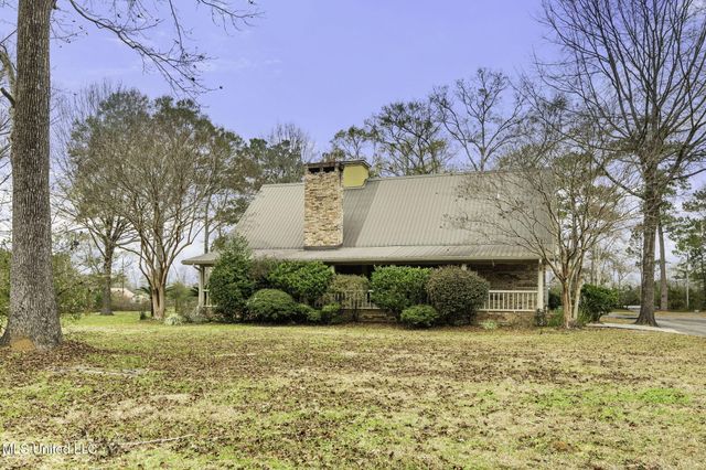 27 Forrest View Drive, Carriere, MS 39426