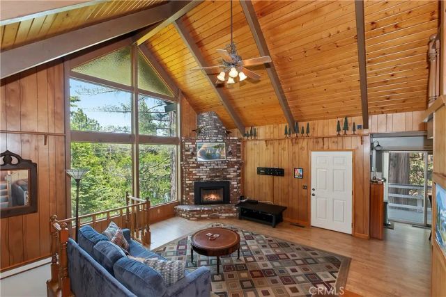 535 Pioneer Road, Lake Arrowhead, CA 92352