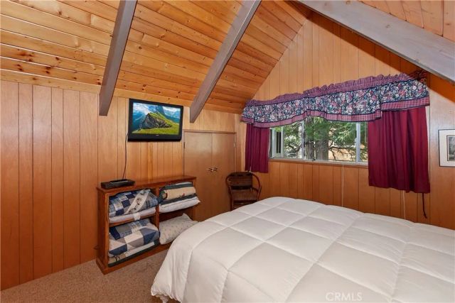 535 Pioneer Road, Lake Arrowhead, CA 92352