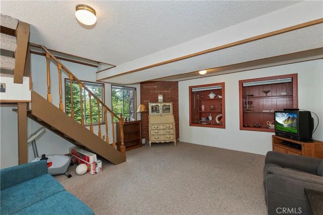 535 Pioneer Road, Lake Arrowhead, CA 92352
