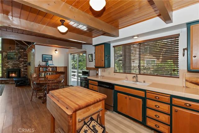 535 Pioneer Road, Lake Arrowhead, CA 92352
