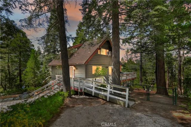 535 Pioneer Road, Lake Arrowhead, CA 92352