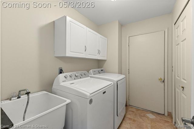 34254 Fonville Ct., Livonia, MI 48152