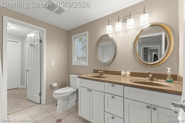 34254 Fonville Ct., Livonia, MI 48152