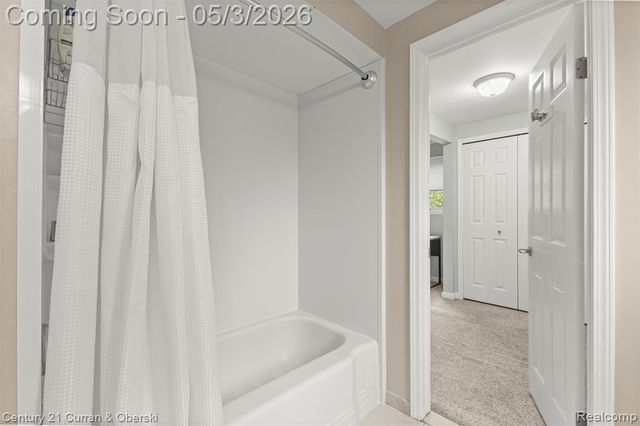 34254 Fonville Ct., Livonia, MI 48152