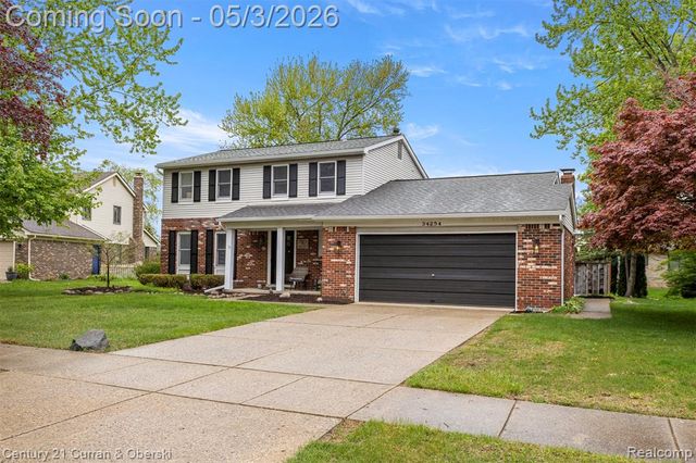 34254 Fonville Ct., Livonia, MI 48152
