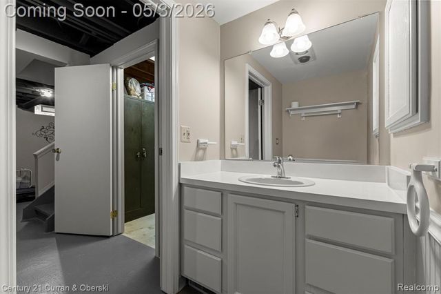 34254 Fonville Ct., Livonia, MI 48152