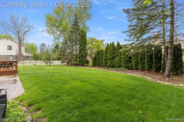 34254 Fonville Ct., Livonia, MI 48152