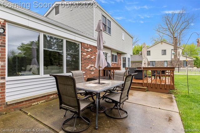 34254 Fonville Ct., Livonia, MI 48152