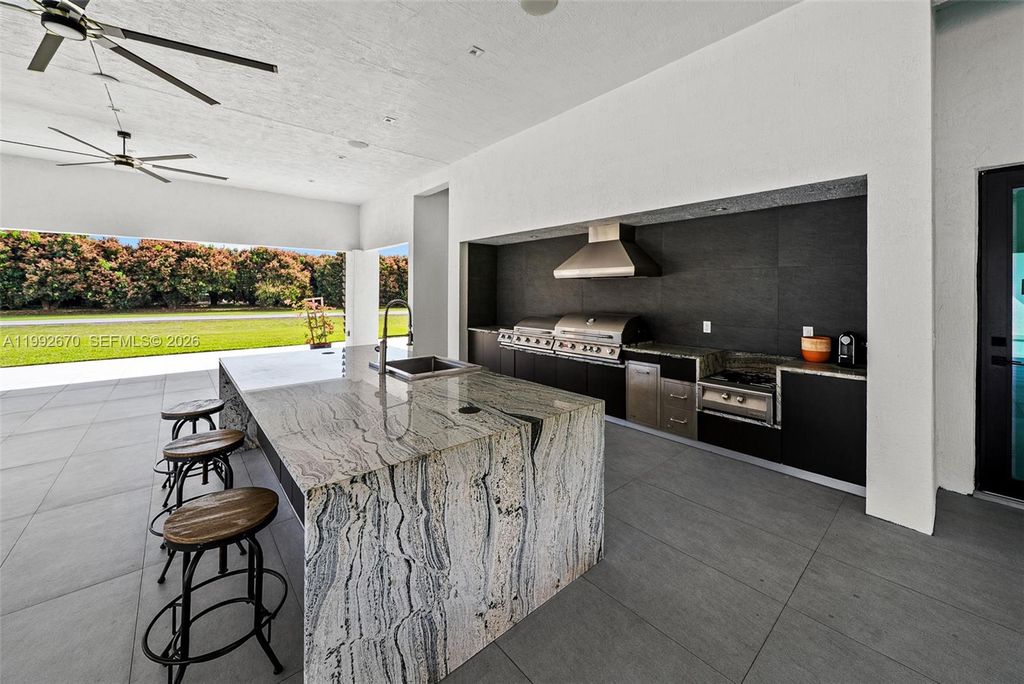 Image 26 of property listing at 17950 SW 192nd St, Miami, FL 33187