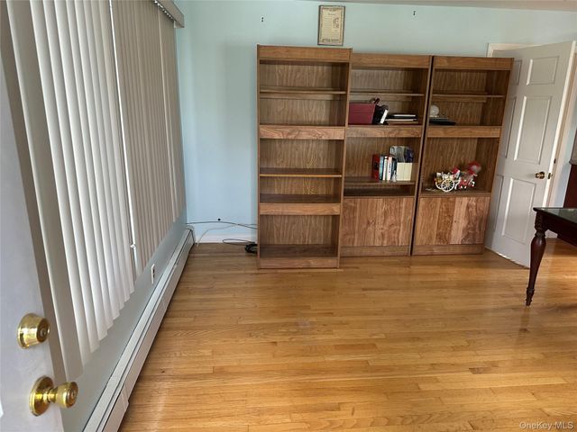 67 Cleremont Avenue, Saint James, NY 11780