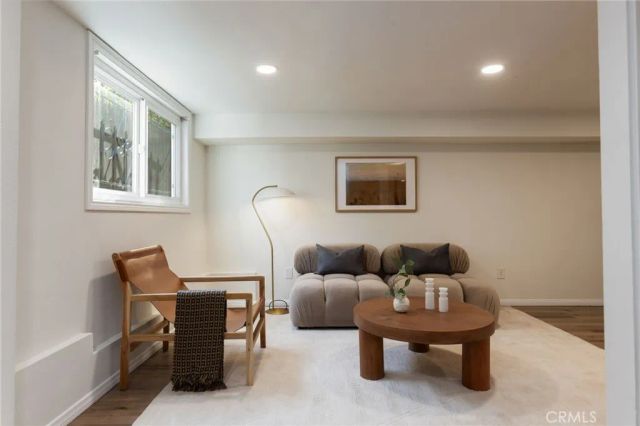 4216 Ethel Ave, Apt 5, Studio City, CA 91604